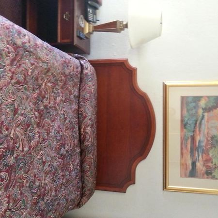 Downtowner Motel Pleasanton Phòng bức ảnh